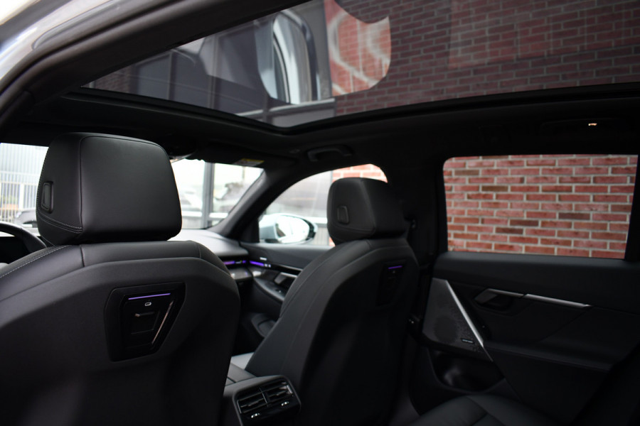 BMW 5 Serie Touring 520i M-Sport Pano Trekh 21inch Brooklyngrau ACC 360 H/K HUD Stoelventilatie