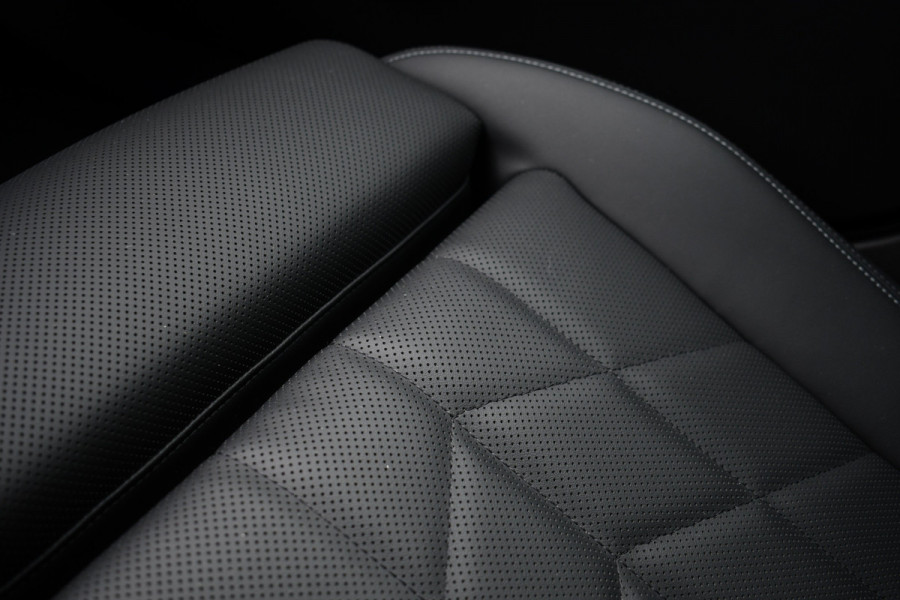 BMW 5 Serie Touring 520i M-Sport Pano Trekh 21inch Brooklyngrau ACC 360 H/K HUD Stoelventilatie