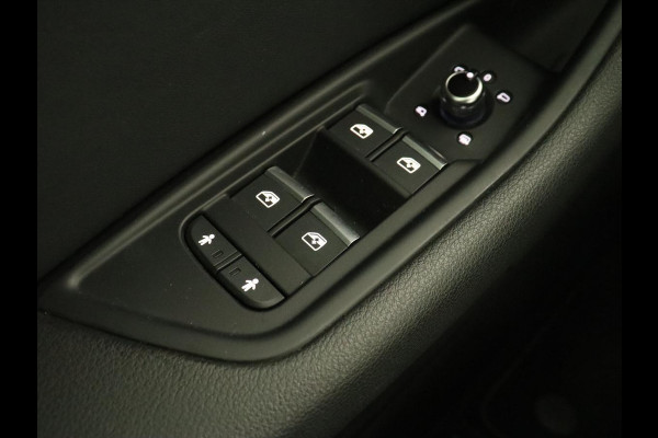 Audi A4 2.0 TFSI Sport S Line Edition | Panoramadak | Carplay | Virtual Cockpit | Sportstoelen | Half leder | Navigatie | Camera | Climate control | Parkeerhulp | Full LED Audi A4 2.0 TFSI Sport S Line Edition | Panoramadak | Carplay | Virtual Cockpit | Sportstoelen | Half leder | Navigatie | Camera | Climate control | Parkeerhulp | Full LED