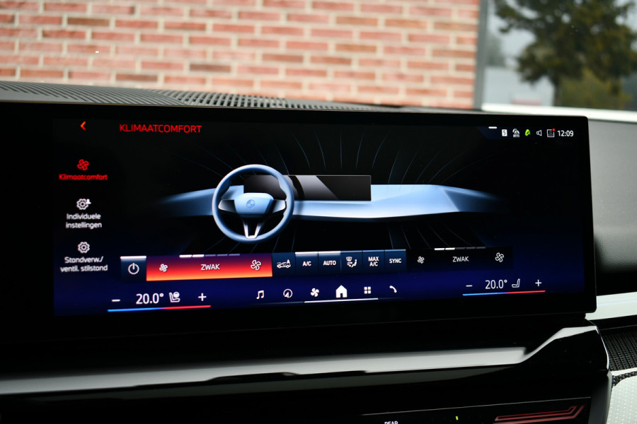 BMW 5 Serie Touring 520i M-Sport Pano Trekh 21inch Brooklyngrau ACC 360 H/K HUD Stoelventilatie