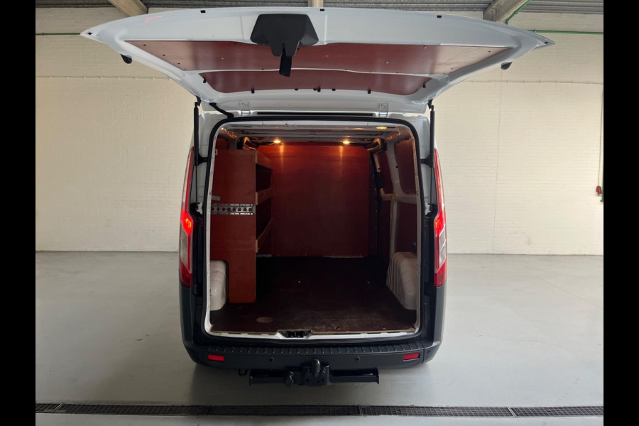 Ford Transit Custom 340 2.0 TDCI 131pk euro6 L2H1 Trend 3Persoons, Imperiaal, Achterklep, Omvormer v230, Trekhaak, RIJKLAARPRIJS!