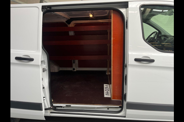 Ford Transit Custom 340 2.0 TDCI 131pk euro6 L2H1 Trend 3Persoons, Imperiaal, Achterklep, Omvormer v230, Trekhaak, RIJKLAARPRIJS!