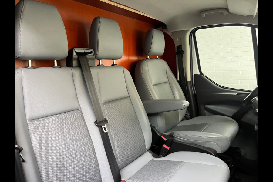 Ford Transit Custom 340 2.0 TDCI 131pk euro6 L2H1 Trend 3Persoons, Imperiaal, Achterklep, Omvormer v230, Trekhaak, RIJKLAARPRIJS!