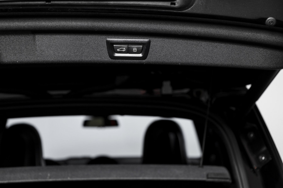 MINI Countryman 1.5 C John Cooper Works XL | S/K-Panodak | Dig. Cockpit | Adapt. Cruise | Elek. Stoel | Stoel-+Stuurverw. | Harman/Kardon |  PDC | 360 Camera | NAV + App. Connect | ECC | Elek. Klep. | Elek. Trekhaak | LM 20" | 7885