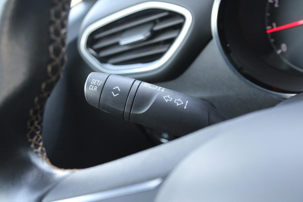 Opel Crossland X 1.2 Turbo Innovation | Trekhaak | Panorama Dak | Cruise Control | Climate Control | Navigatie | Opel Crossland X 1.2 Turbo Innovation | Trekhaak | Panorama Dak | Cruise Control | Climate Control | Navigatie |