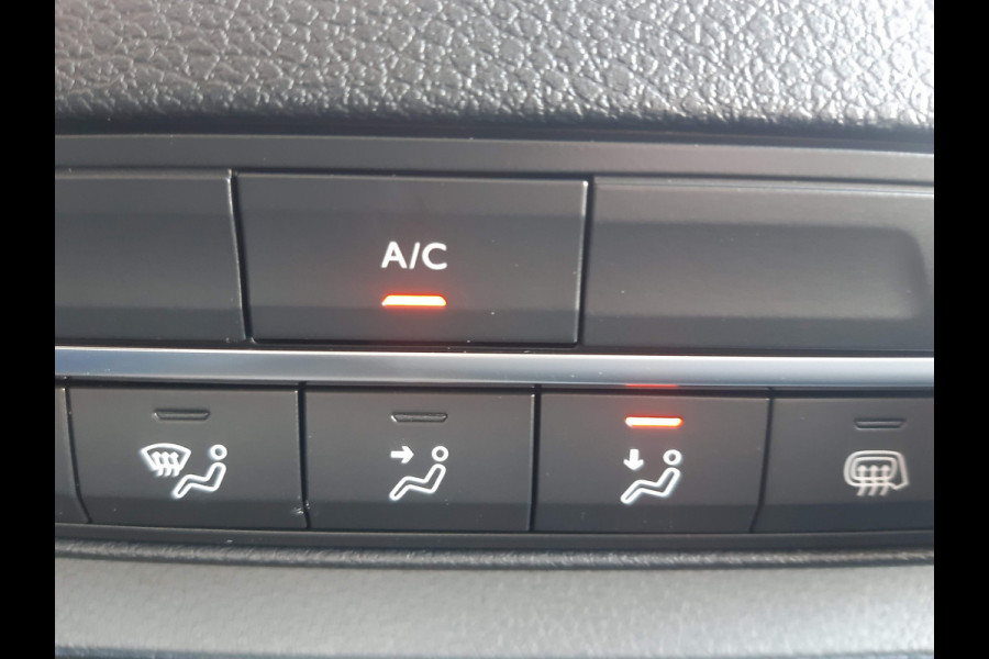 Citroën ë-Jumpy Club XL L3 50 kWh Airco Parkeersensors 3-Persoons Citroën ë-Jumpy Club XL L3 50 kWh Airco Parkeersensors 3-Persoons