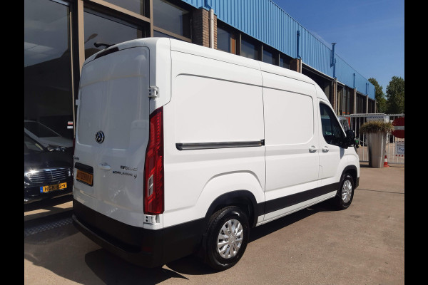 Ford E-Transit / Maxus e-Deliver 9 L2H2 72 kWh Airco Verwarmde stoelen Achteruitrijcamera Ford E-Transit / Maxus e-Deliver 9 L2H2 72 kWh Airco Verwarmde stoelen Achteruitrijcamera