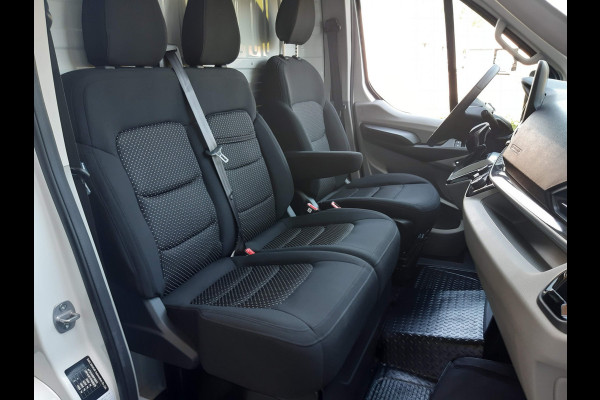 Ford E-Transit / Maxus e-Deliver 9 L2H2 72 kWh Airco Verwarmde stoelen Achteruitrijcamera Ford E-Transit / Maxus e-Deliver 9 L2H2 72 kWh Airco Verwarmde stoelen Achteruitrijcamera
