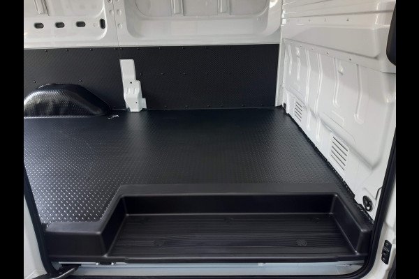 Ford E-Transit / Maxus e-Deliver 9 L2H2 72 kWh Airco Verwarmde stoelen Achteruitrijcamera Ford E-Transit / Maxus e-Deliver 9 L2H2 72 kWh Airco Verwarmde stoelen Achteruitrijcamera