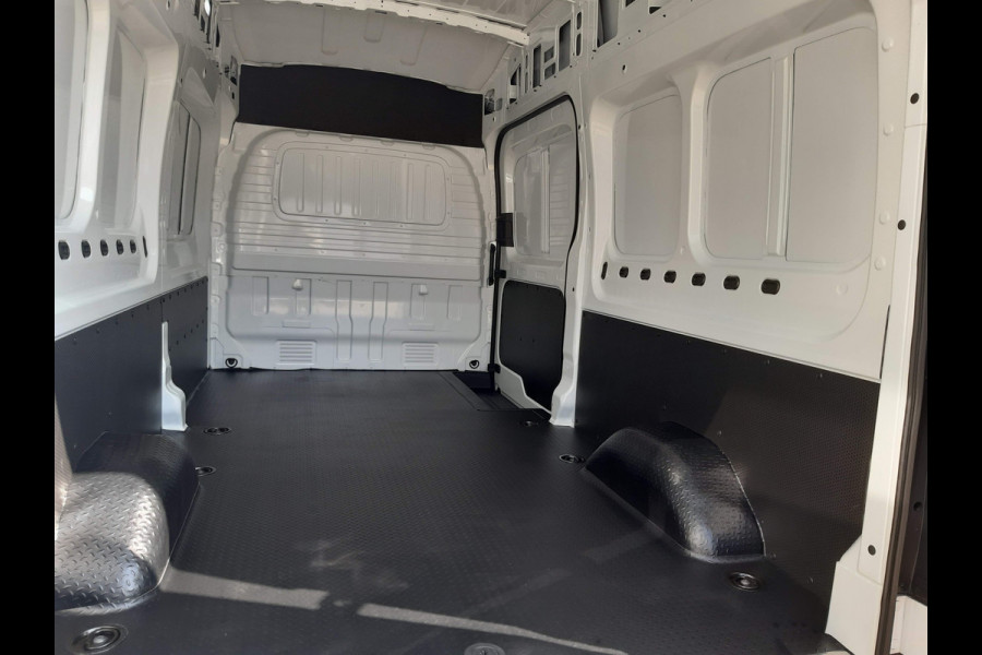 Maxus eDeliver 9 L3H3 72 kWh Airco  Achteruitrijcamera PDC Maxus eDeliver 9 L3H3 72 kWh Airco  Achteruitrijcamera PDC
