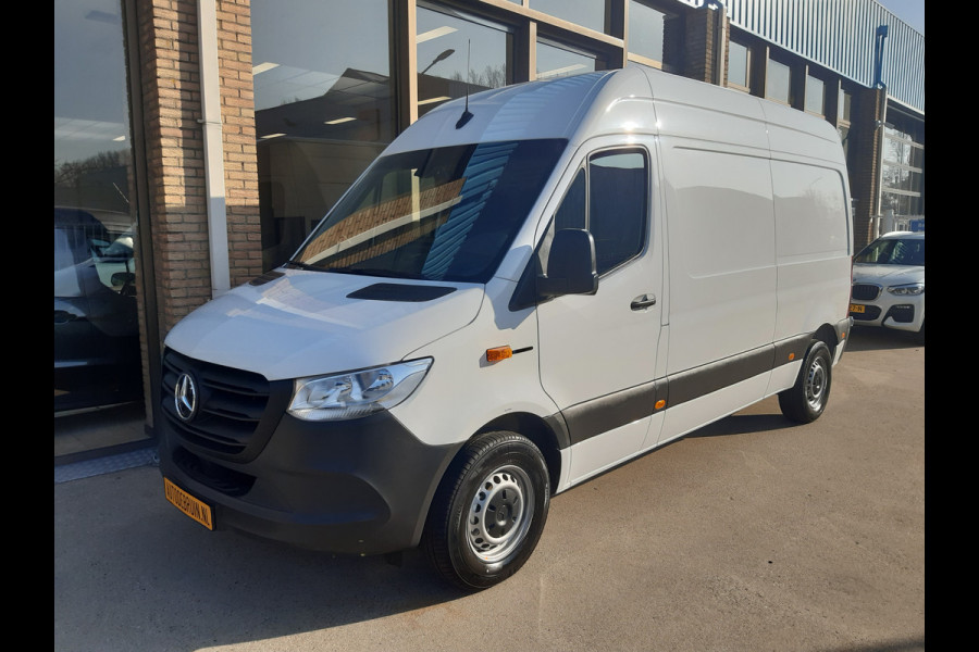 Mercedes-Benz eSprinter eSprinter NIEUW L2/H2 47/56 kWh AIRCO ACHTERUITRIJCAMERA Mercedes-Benz eSprinter eSprinter NIEUW L2/H2 47/56 kWh AIRCO ACHTERUITRIJCAMERA