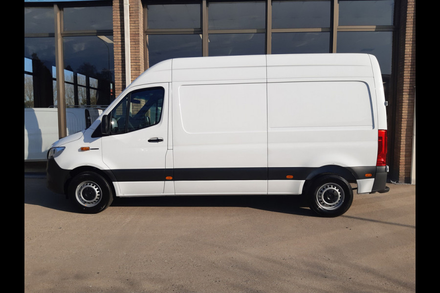 Mercedes-Benz eSprinter eSprinter NIEUW L2/H2 47/56 kWh AIRCO ACHTERUITRIJCAMERA Mercedes-Benz eSprinter eSprinter NIEUW L2/H2 47/56 kWh AIRCO ACHTERUITRIJCAMERA