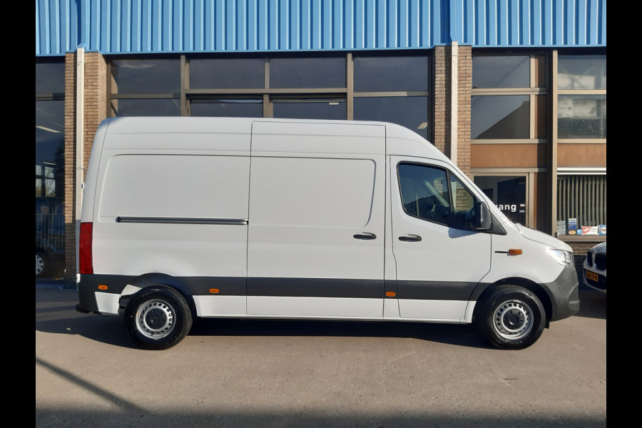 Mercedes-Benz eSprinter eSprinter NIEUW L2/H2 47/56 kWh AIRCO ACHTERUITRIJCAMERA Mercedes-Benz eSprinter eSprinter NIEUW L2/H2 47/56 kWh AIRCO ACHTERUITRIJCAMERA