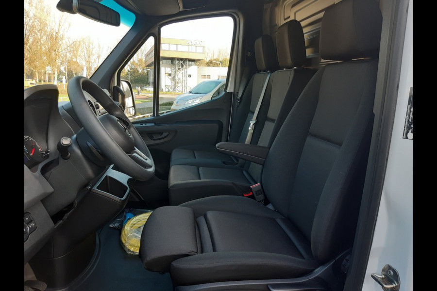 Mercedes-Benz eSprinter eSprinter NIEUW L2/H2 47/56 kWh AIRCO ACHTERUITRIJCAMERA Mercedes-Benz eSprinter eSprinter NIEUW L2/H2 47/56 kWh AIRCO ACHTERUITRIJCAMERA