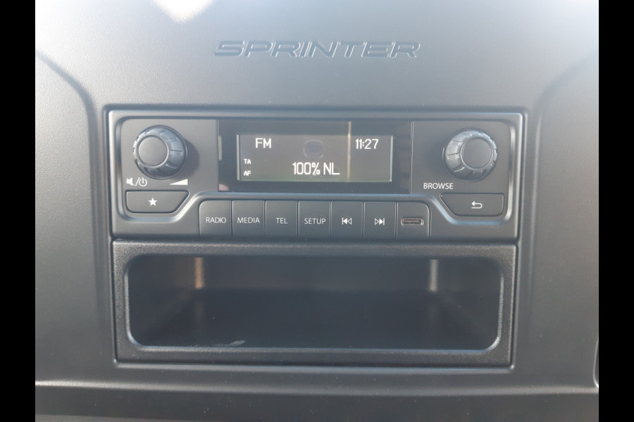 Mercedes-Benz eSprinter eSprinter NIEUW L2/H2 47/56 kWh AIRCO ACHTERUITRIJCAMERA Mercedes-Benz eSprinter eSprinter NIEUW L2/H2 47/56 kWh AIRCO ACHTERUITRIJCAMERA