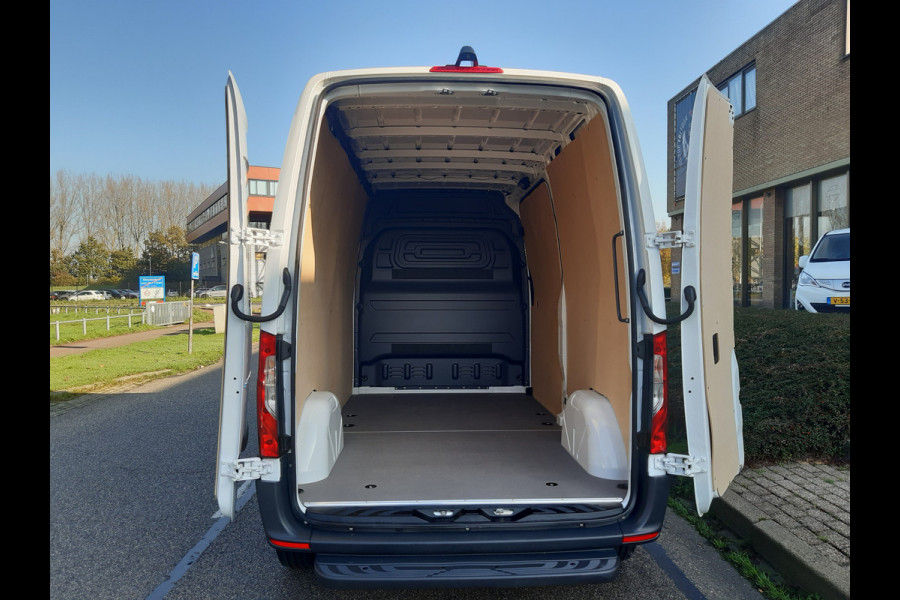 Mercedes-Benz eSprinter eSprinter NIEUW L2/H2 47/56 kWh AIRCO ACHTERUITRIJCAMERA Mercedes-Benz eSprinter eSprinter NIEUW L2/H2 47/56 kWh AIRCO ACHTERUITRIJCAMERA