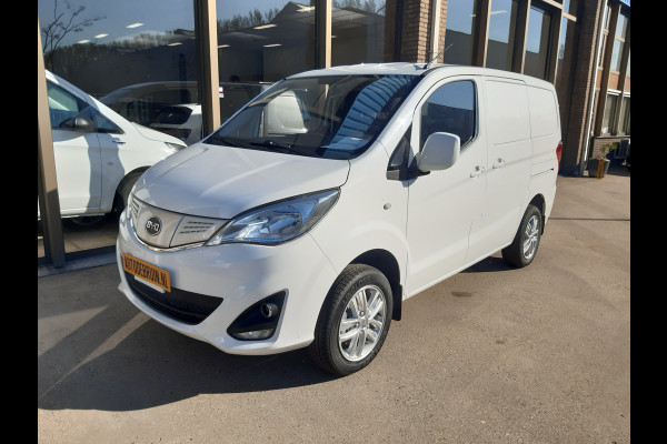 Nissan E-NV200 /BYD - ETP 3 - WLTP 230Km L&R Schuifdeur 45 kWh Leer Airco Achteruitrijcamera Nissan E-NV200 /BYD - ETP 3 - WLTP 230Km L&R Schuifdeur 45 kWh Leer Airco Achteruitrijcamera