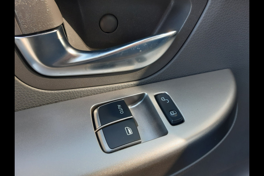 Nissan E-NV200 /BYD - ETP 3 - WLTP 230Km L&R Schuifdeur 45 kWh Leer Airco Achteruitrijcamera Nissan E-NV200 /BYD - ETP 3 - WLTP 230Km L&R Schuifdeur 45 kWh Leer Airco Achteruitrijcamera