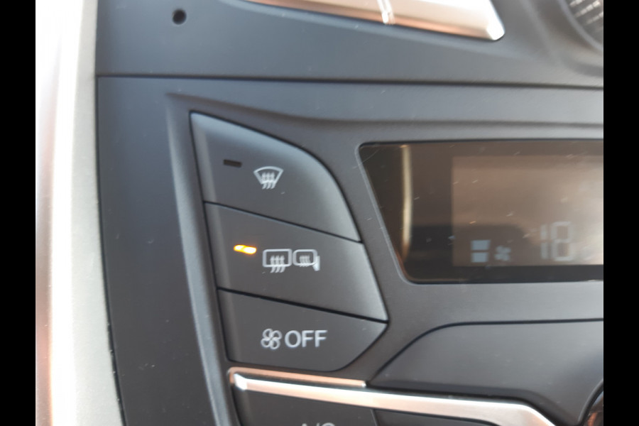 Nissan E-NV200 /BYD - ETP 3 - WLTP 230Km L&R Schuifdeur 45 kWh Leer Airco Achteruitrijcamera Nissan E-NV200 /BYD - ETP 3 - WLTP 230Km L&R Schuifdeur 45 kWh Leer Airco Achteruitrijcamera