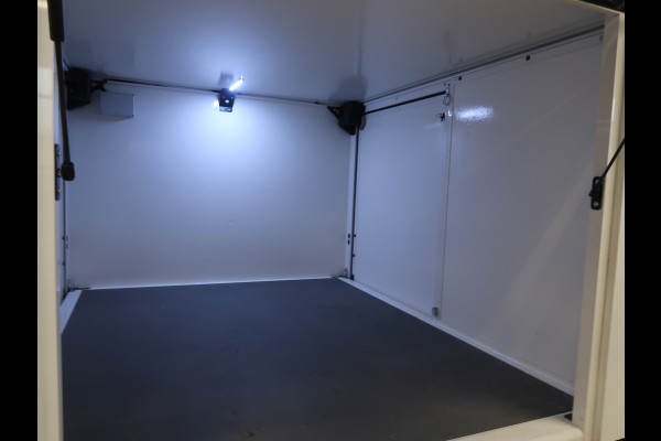 Streetscooter Work Box 40 Kwh - 48 Kw  Navi bereik 160 Km LED Pakket