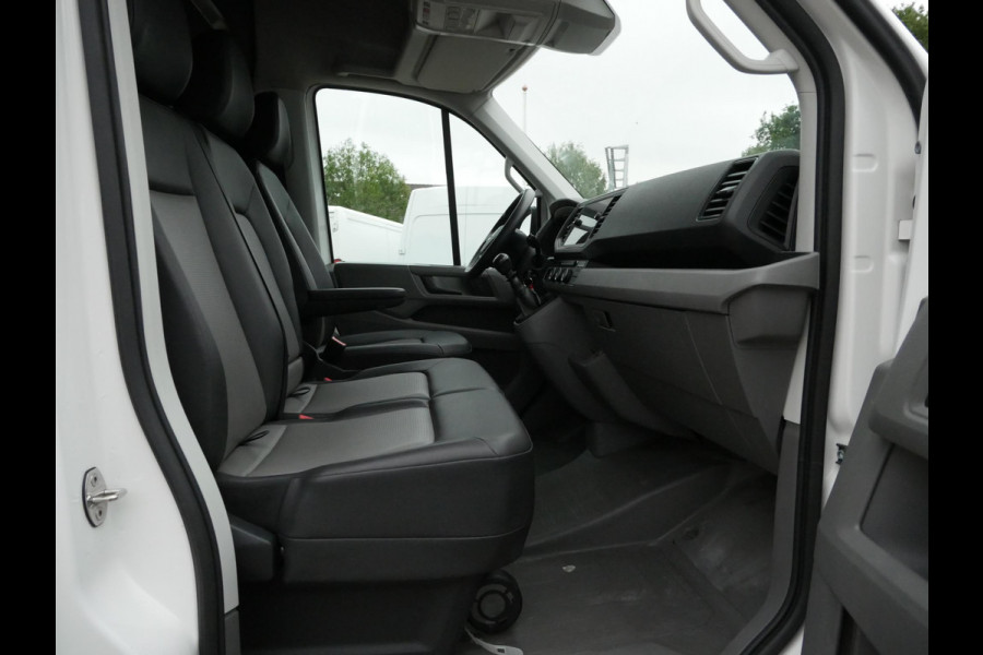Volkswagen Crafter 2.0 TDI 100PK, L3H3, Airco Volkswagen Crafter 2.0 TDI 100PK, L3H3, Airco