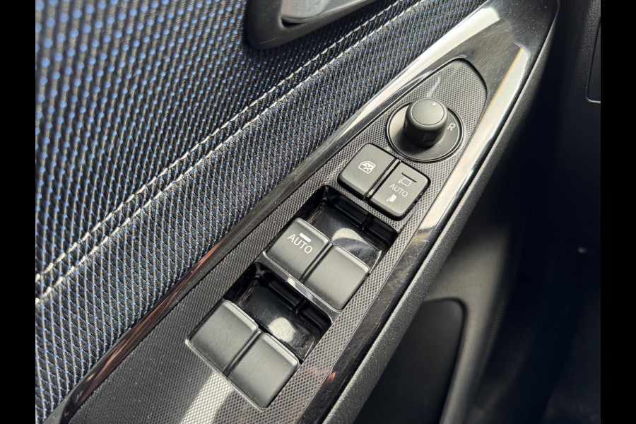 Mazda 2 1.5 SKYACTIV-G Luxury | Dodehoekherkenning, Head up display, Apple CarPlay/Android auto, LED, Stoel + Stuurverwarming, Parkeerse