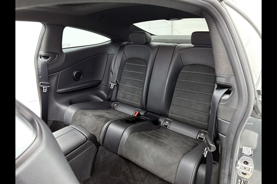 Mercedes-Benz C-Klasse 200 4MATIC AMG Line (Dealer onderH, Panorama, Carplay, Navi Groot, Camera, StoelV, Etc) Mercedes-Benz C-Klasse 200 4MATIC AMG Line (Dealer onderH, Panorama, Carplay, Navi Groot, Camera, StoelV, Etc)