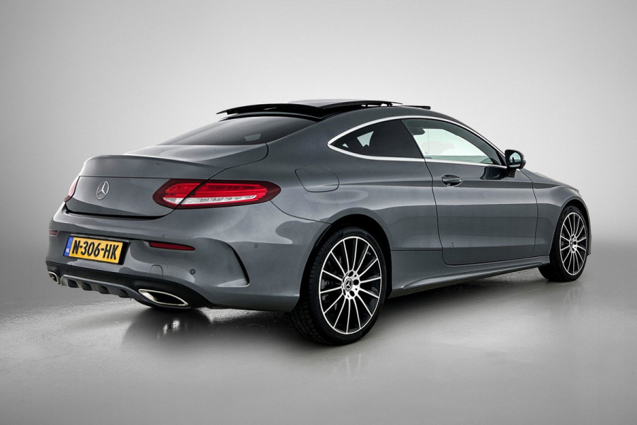 Mercedes-Benz C-Klasse 200 4MATIC AMG Line (Dealer onderH, Panorama, Carplay, Navi Groot, Camera, StoelV, Etc) Mercedes-Benz C-Klasse 200 4MATIC AMG Line (Dealer onderH, Panorama, Carplay, Navi Groot, Camera, StoelV, Etc)