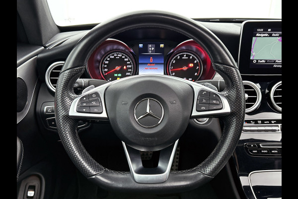 Mercedes-Benz C-Klasse 200 4MATIC AMG Line (Dealer onderH, Panorama, Carplay, Navi Groot, Camera, StoelV, Etc) Mercedes-Benz C-Klasse 200 4MATIC AMG Line (Dealer onderH, Panorama, Carplay, Navi Groot, Camera, StoelV, Etc)