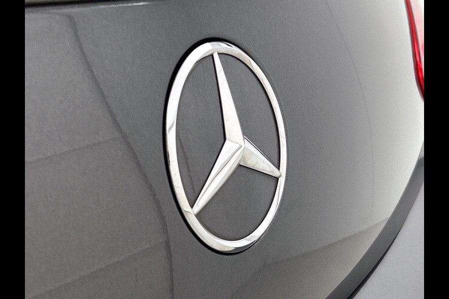 Mercedes-Benz C-Klasse 200 4MATIC AMG Line (Dealer onderH, Panorama, Carplay, Navi Groot, Camera, StoelV, Etc) Mercedes-Benz C-Klasse 200 4MATIC AMG Line (Dealer onderH, Panorama, Carplay, Navi Groot, Camera, StoelV, Etc)