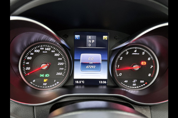 Mercedes-Benz C-Klasse 200 4MATIC AMG Line (Dealer onderH, Panorama, Carplay, Navi Groot, Camera, StoelV, Etc) Mercedes-Benz C-Klasse 200 4MATIC AMG Line (Dealer onderH, Panorama, Carplay, Navi Groot, Camera, StoelV, Etc)