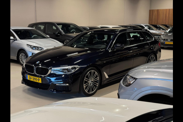 BMW 5 Serie Touring 520i High Executive M Pakket, Pano, Virtual Cockpit, Leder, 19"M Sport Velgen, Prive Glas, Volledig Onderhoud