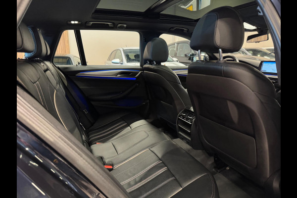 BMW 5 Serie Touring 520i High Executive M Pakket, Pano, Virtual Cockpit, Leder, 19"M Sport Velgen, Prive Glas, Volledig Onderhoud