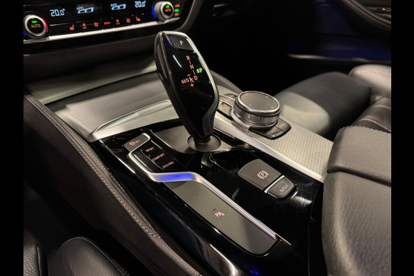 BMW 5 Serie Touring 520i High Executive M Pakket, Pano, Virtual Cockpit, Leder, 19"M Sport Velgen, Prive Glas, Volledig Onderhoud