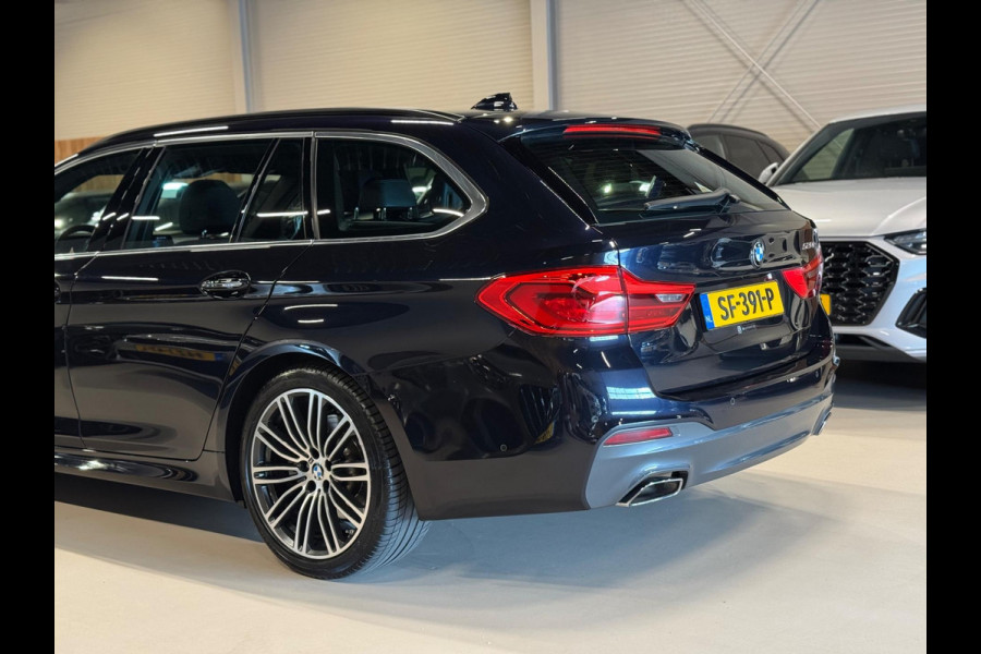 BMW 5 Serie Touring 520i High Executive M Pakket, Pano, Virtual Cockpit, Leder, 19"M Sport Velgen, Prive Glas, Volledig Onderhoud