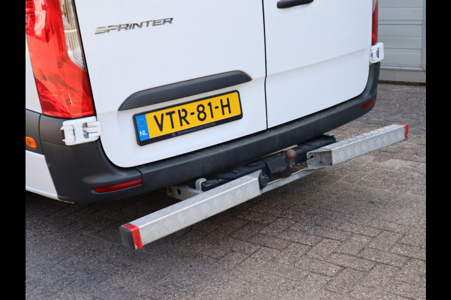 Mercedes-Benz Sprinter 315 CDI Euro 6 L3H2 RWD - MBUX - Trekhaak - Cruise - Camera - NL Auto