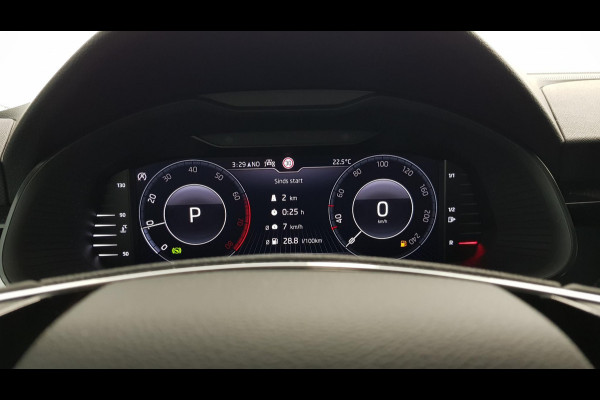 Škoda Kamiq 1.0 TSI 110pk DSG Style Drive 125 | Navigatie | Climate Control | DAB | Digitale cockpit | Cruise Control adaptive | Parkeer sensoren V+A | Stoelverwarming Škoda Kamiq 1.0 TSI 110pk DSG Style Drive 125 | Navigatie | Climate Control | DAB | Digitale cockpit | Cruise Control adaptive | Parkeer sensoren V+A | Stoelverwarming