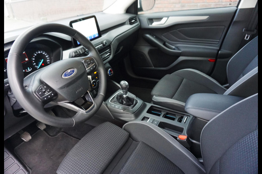 Ford FOCUS Wagon 1.0 EcoBoost 125PK Hybrid Connected/Comfort Stoel/ Trekhaak.