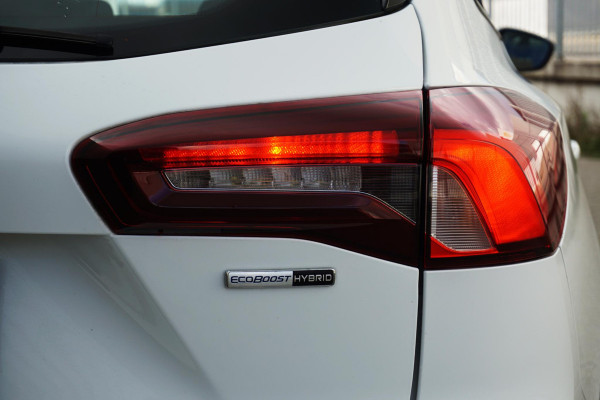 Ford FOCUS Wagon 1.0 EcoBoost 125PK Hybrid Connected/Comfort Stoel/ Trekhaak.