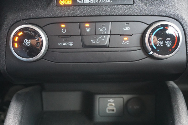 Ford FOCUS Wagon 1.0 EcoBoost 125PK Hybrid Connected/Comfort Stoel/ Trekhaak.