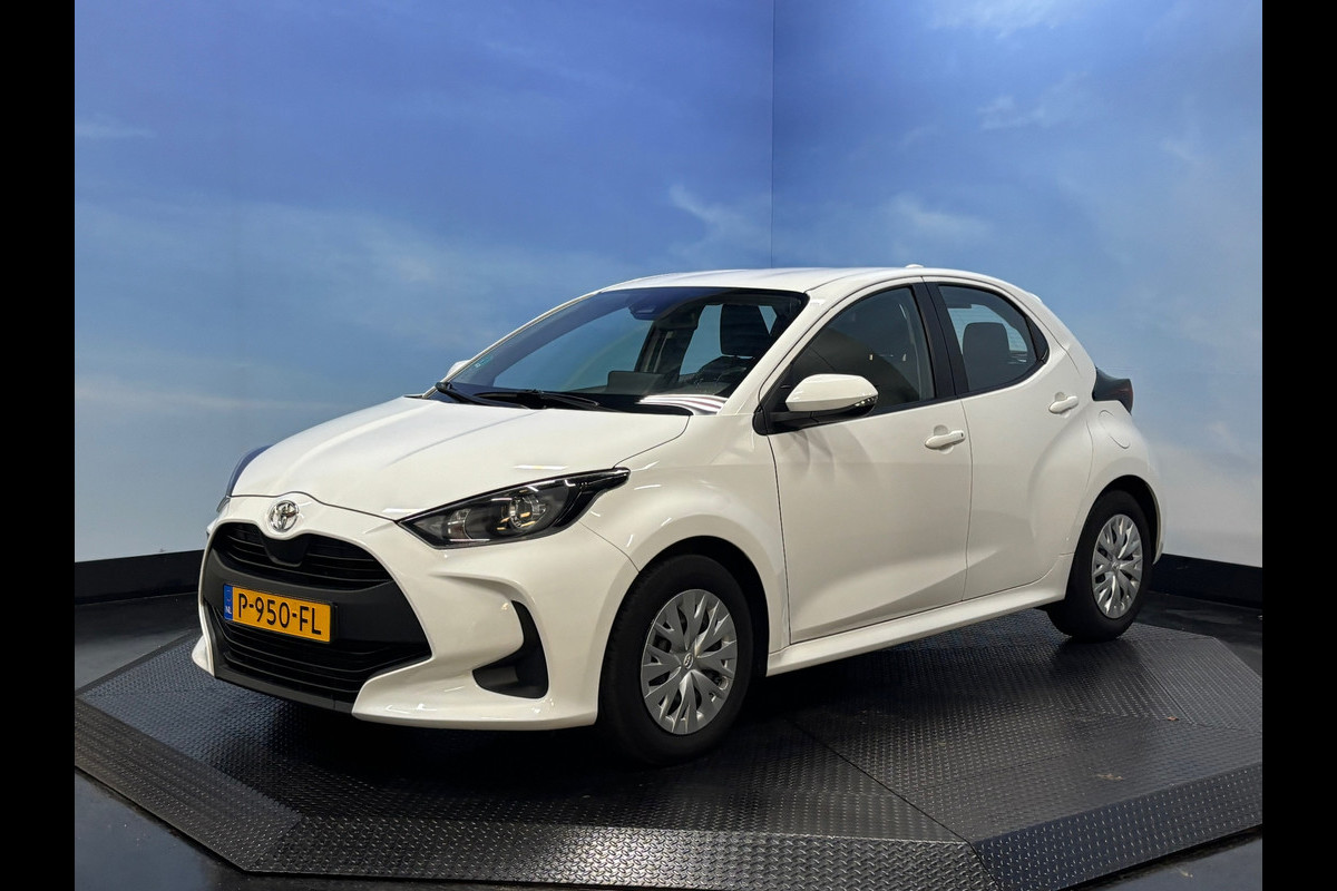 Toyota Yaris 1.0 VVT-i x-play Airco | Camera | Navi| Elktr pakket.