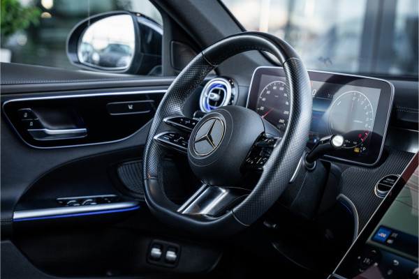 Mercedes-Benz C-Klasse Estate C300 e AMG Line - Massage l Panorama l 360cam l Trekhaak Mercedes-Benz C-Klasse Estate C300 e AMG Line - Massage l Panorama l 360cam l Trekhaak