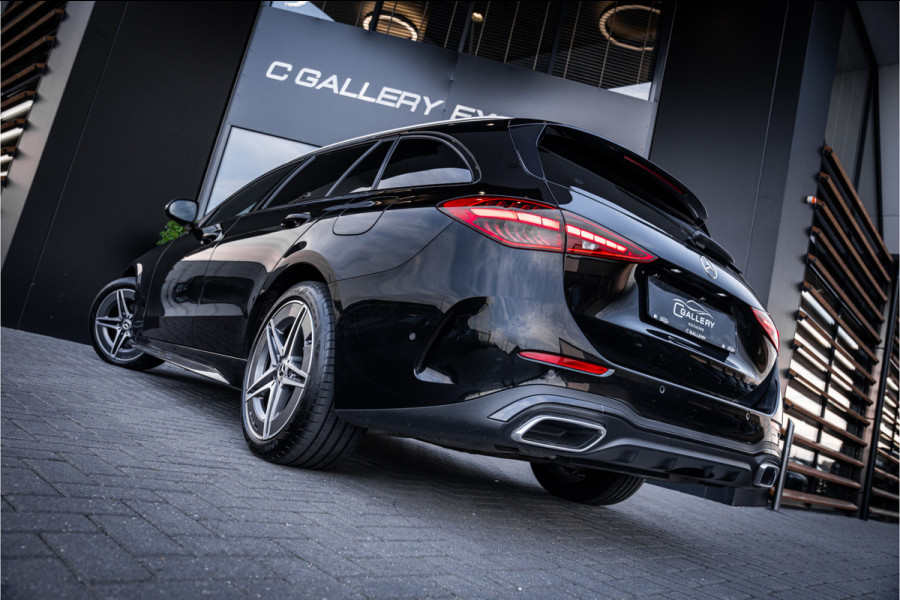 Mercedes-Benz C-Klasse Estate C300 e AMG Line - Massage l Panorama l 360cam l Trekhaak Mercedes-Benz C-Klasse Estate C300 e AMG Line - Massage l Panorama l 360cam l Trekhaak