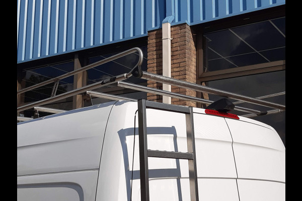 Mercedes-Benz Sprinter 317 CDI L3H2 Airco Cruise control MBux Achteruitrijcamera