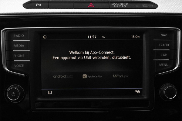 Volkswagen Passat Variant 1.4 TSI Highline Business R Leder Trekhaak LED