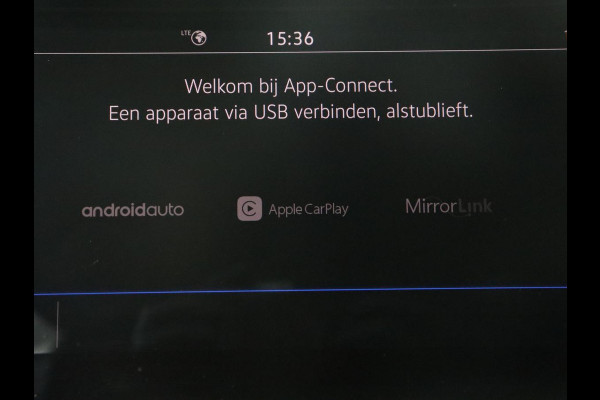 Volkswagen Touareg 3.0 TDI Elegance | Leder | Trekhaak | Camera | Luchtvering | Stoelverwarming | Adaptive cruise | Carplay | Achterbankverwarming | Navigatie | Full LED | Side Assist