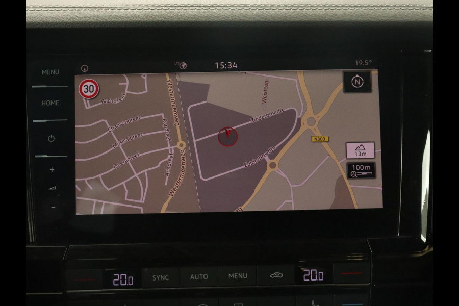 Volkswagen Touareg 3.0 TDI Elegance | Leder | Trekhaak | Camera | Luchtvering | Stoelverwarming | Adaptive cruise | Carplay | Achterbankverwarming | Navigatie | Full LED | Side Assist