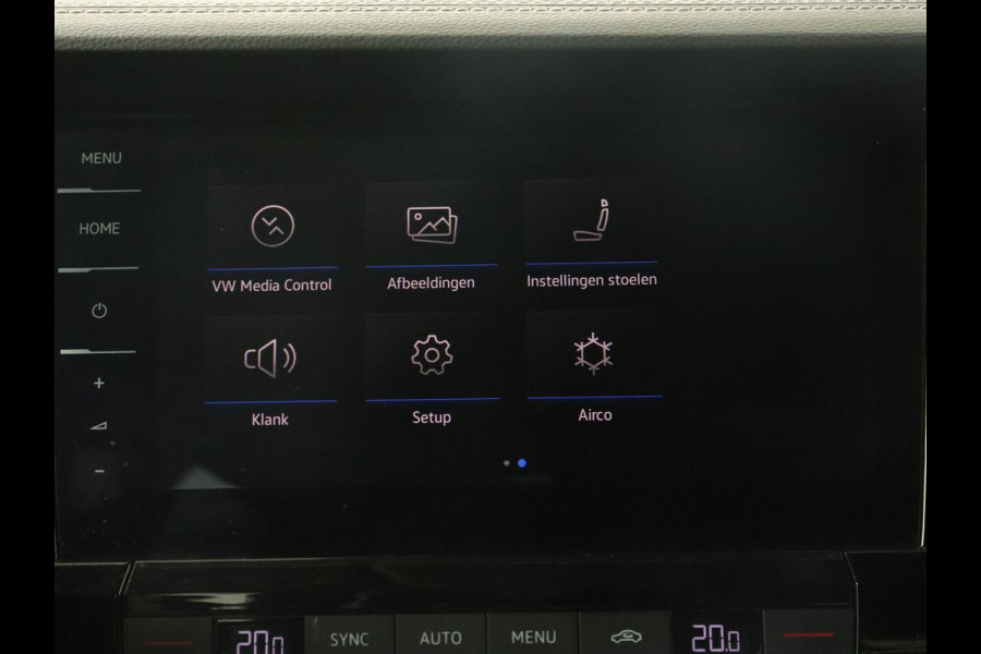 Volkswagen Touareg 3.0 TDI Elegance | Leder | Trekhaak | Camera | Luchtvering | Stoelverwarming | Adaptive cruise | Carplay | Achterbankverwarming | Navigatie | Full LED | Side Assist