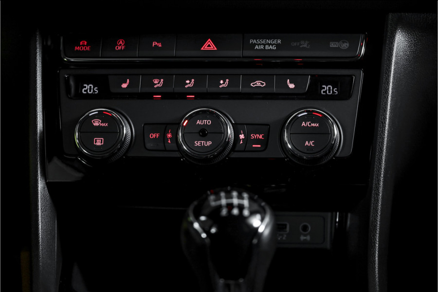 Seat Leon 1.4 TSI 125 PK FR | Cruise | Stoelverw. | PDC | NAV + App. Connect | ECC | LM 17" | Trekhaak | Seat Leon 1.4 TSI 125 PK FR | Cruise | Stoelverw. | PDC | NAV + App. Connect | ECC | LM 17" | Trekhaak |