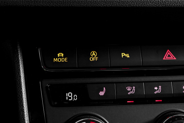 Seat Leon 1.4 TSI 125 PK FR | Cruise | Stoelverw. | PDC | NAV + App. Connect | ECC | LM 17" | Trekhaak | Seat Leon 1.4 TSI 125 PK FR | Cruise | Stoelverw. | PDC | NAV + App. Connect | ECC | LM 17" | Trekhaak |